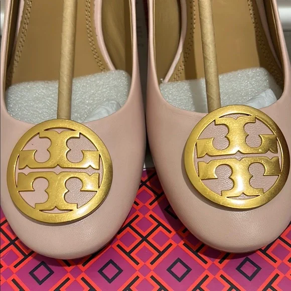Tory Burch Benton 50mm pump. ~ 9.5 - Picture 2 of 6